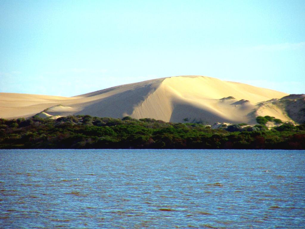 Coorong Waterfront Retreat * Meningie