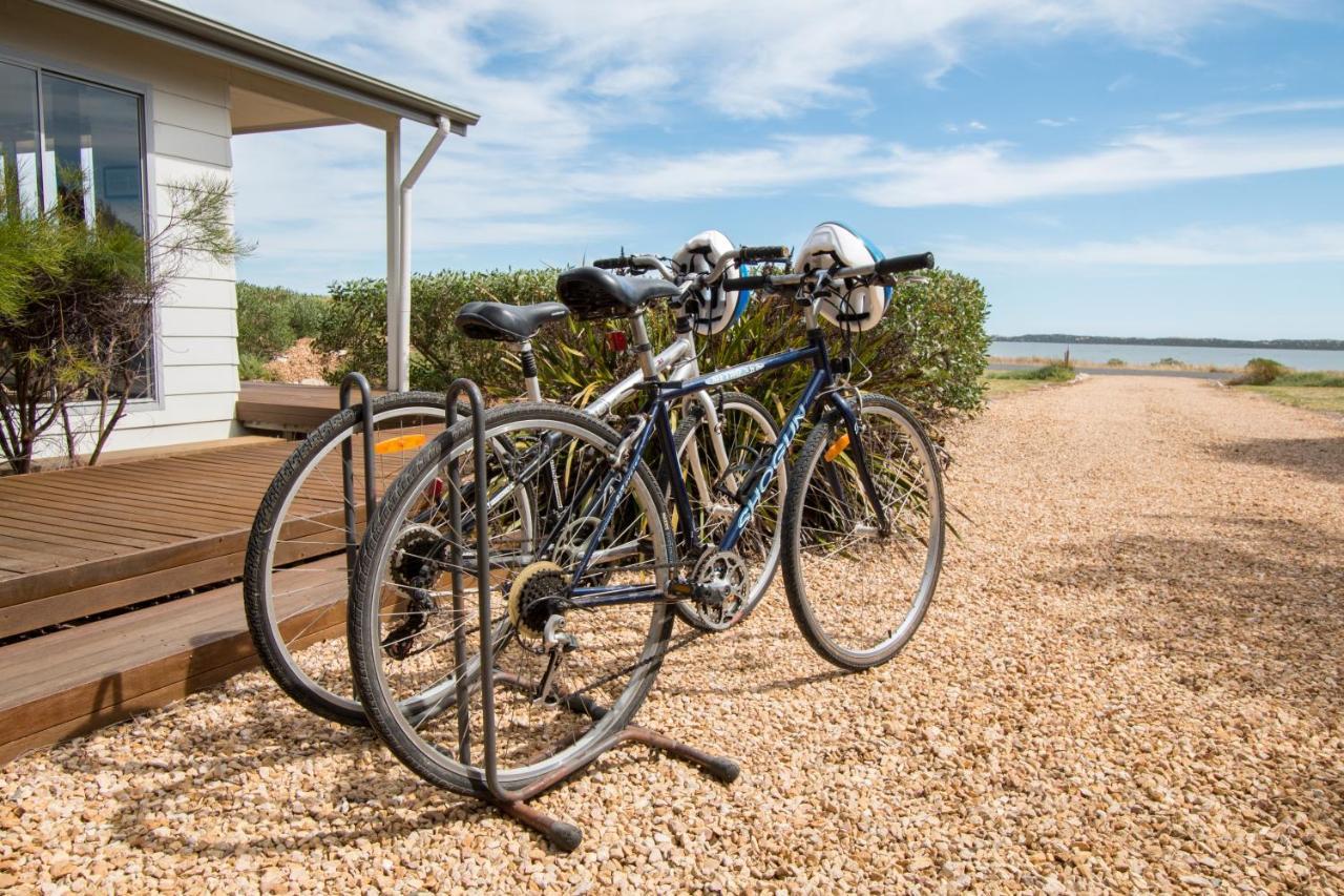 Coorong Waterfront Retreat Holiday home *