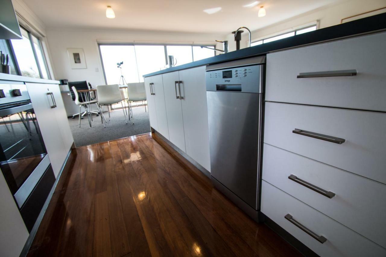 Coorong Waterfront Retreat * Meningie